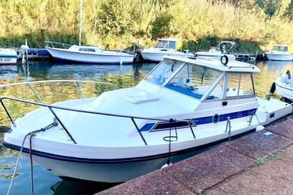 Location Bateau à moteur Guy Couach Cabin cruiser Saint-Tropez