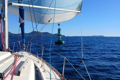 Location Voilier Jeanneau Fantasia Saint-Mandrier-sur-Mer