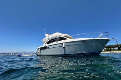 Rental Motor yacht Meridian 341 Sedan Mandelieu-La Napoule