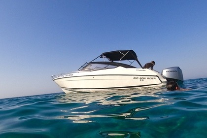 Hire Motorboat PARKER BOW RIDER 630 Latsi