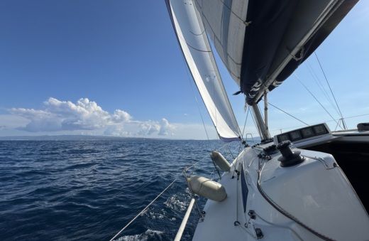 Split Sailboat X-yachts X-35 alt tag text