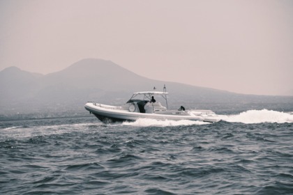 Charter RIB Sacs Marine Sacs Strider Naples