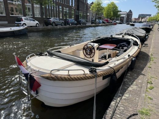 Leyde Without license Crescent Allure, Cremo S21 alt tag text