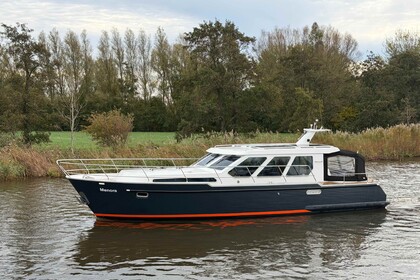 Hire Motorboat Menora Elite Smelne kruiser 1250 OK Jirnsum