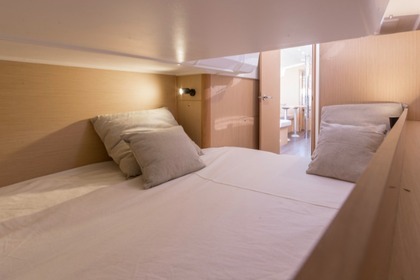 Hyra båt Segelbåt BENETEAU OCEANIS 38.1 Split