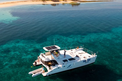 Rental Motor yacht Catamarine I Noumea