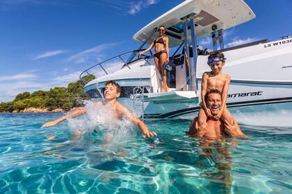 Hire Motorboat Jeanneau Cap Camarat 9.0 Wa Sainte-Maxime