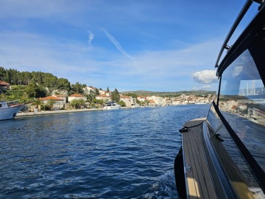 Split Motorboat Colnago Colnago 38 Cabin alt tag text