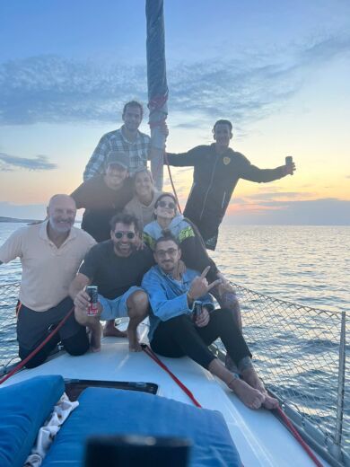 Sailboat Beneteau Oceanis 390 Boat layout