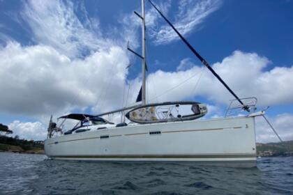 Rental Sailboat Beneteau Oceanis 393 Clipper Saint-Raphaël