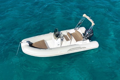 Hire RIB Capelli Tempest 570 Saint-Florent
