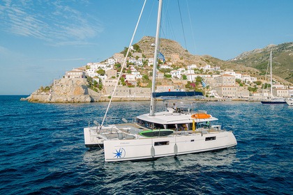 Charter Catamaran Lagoon-Bénéteau Lagoon 560 S2 - 5 + 1 cab. Athens