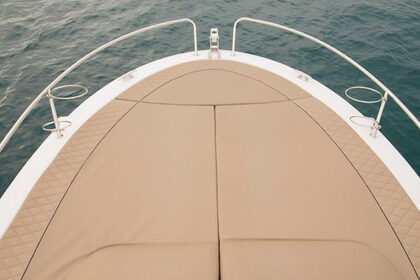 Rental Motorboat Atlantic 690 Preko