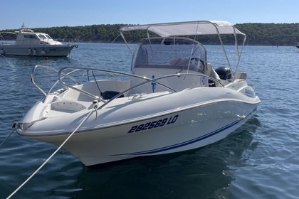 Aluguel Lancha Quicksilver Quicksilver 555 Commander Rab