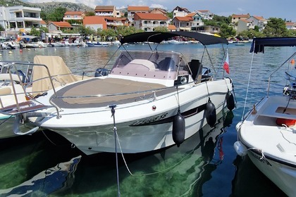 Rental Motorboat Atlantic Marine Sun Cruiser 690 Grebaštica