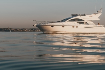 Rental Motorboat Fairline Phantom 46 Portsmouth