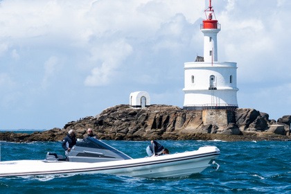 Aluguel Semi Rígido Lomac Nautica GT 10,5 Trinité-sur-Mer