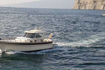 Hire Motorboat Fratelli Aprea Sorrento 32 Hard Top Sorrento