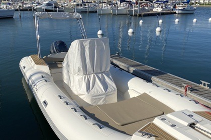 Hire RIB Zodiac Medline 7.5 Marseille
