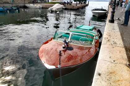Noleggio Barca a motore Riva Ariston Lazise
