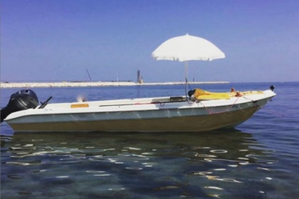 Hire Boat without licence  Brube Topa Bacan Venice