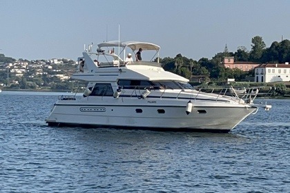 Charter Motorboat Neptunus Neptunus 138 SEDAN FLY 46 Porto