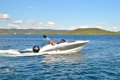 Hire Motorboat Galeon Galia 630 Murter