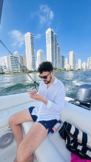 Cartagena das Índias Motorboat Intrepid 2012 alt tag text