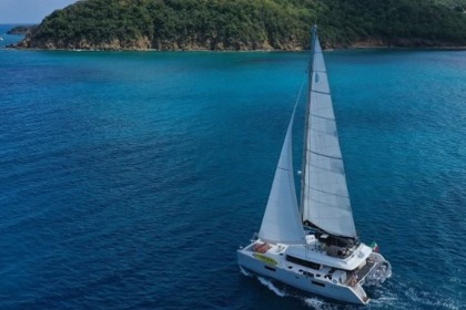 Location Catamaran Lagoon 560 Nice