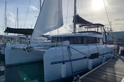 Hire Catamaran Lagoon Lagoon 42 Seychelles