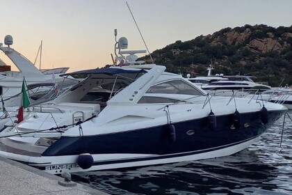 Noleggio Barca a motore Sunseeker Portofino 53 Poltu Quatu
