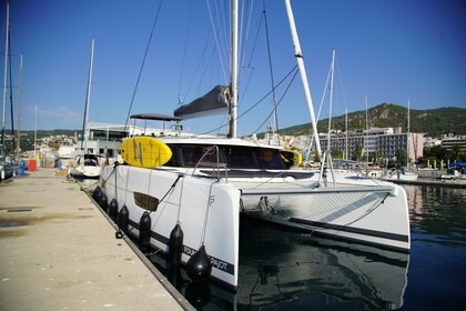 Miete Katamaran  Isla 40 (A/C & Watermaker & Generator - 4+1 Cabins Kavala