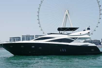 Location Yacht Predator 100 ft Dubaï