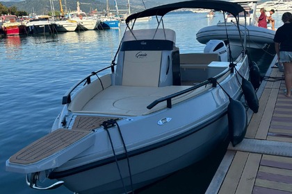 Hire Motorboat Gaia LIMITED EDITION Poreč