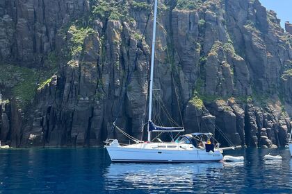 Alquiler Velero Jeanneau Sun Odyssey 37 Islas Eolias