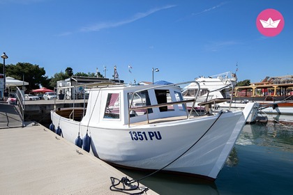 Location Bateau à moteur PERKINS M 34 T Medulin