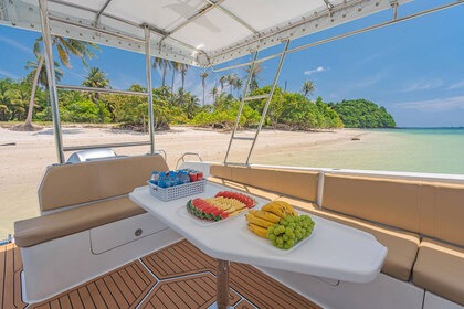 Miete Motorboot Custom Built Twin Engine 140HP Phuket