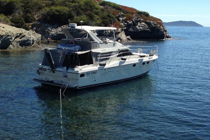 Hire Motorboat Fairline Fairline 50 Hyères