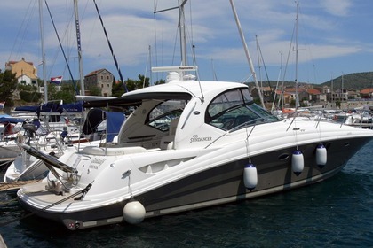 Charter Motorboat SEA RAY 455 Šibenik