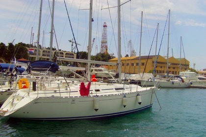 Rental Sailboat DUFOUR 36 Classic Trogir