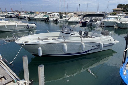 Charter Motorboat Jeanneau Jeanneau cap Camarat 6,5 cc série 3 yamaha 150cv Fréjus