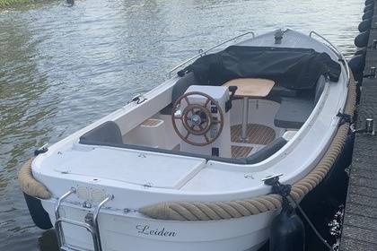 Charter Boat without licence  Allure Cremo S19 Leiden