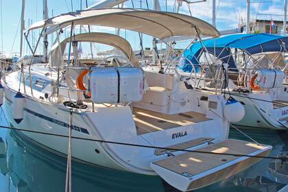 Miete Segelboot Bavaria Yachtbau Bavaria Cruiser 37 - 3 cab. Split