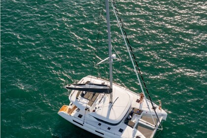 Charter Catamaran LAGOON 460-4 CABINS Road Town