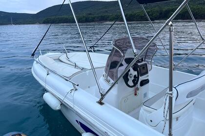 Hire Motorboat Marvel 19 Cres