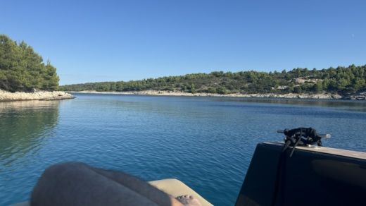 Split Motorboat Colnago 35 alt tag text