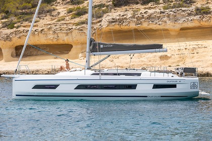 Miete Segelboot Dufour 41 Catania