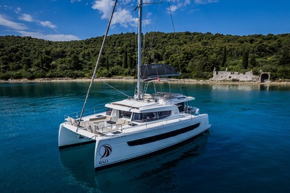 Miete Katamaran Catana Group Bali 4.8 - 6 + 1 cab. Trogir