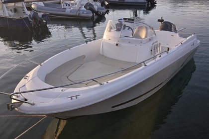 Location Bateau à moteur Jeanneau Cap Camarat 635 Cc Propriano