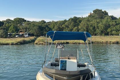 Location Bateau à moteur Poseidon 550 Ksamil